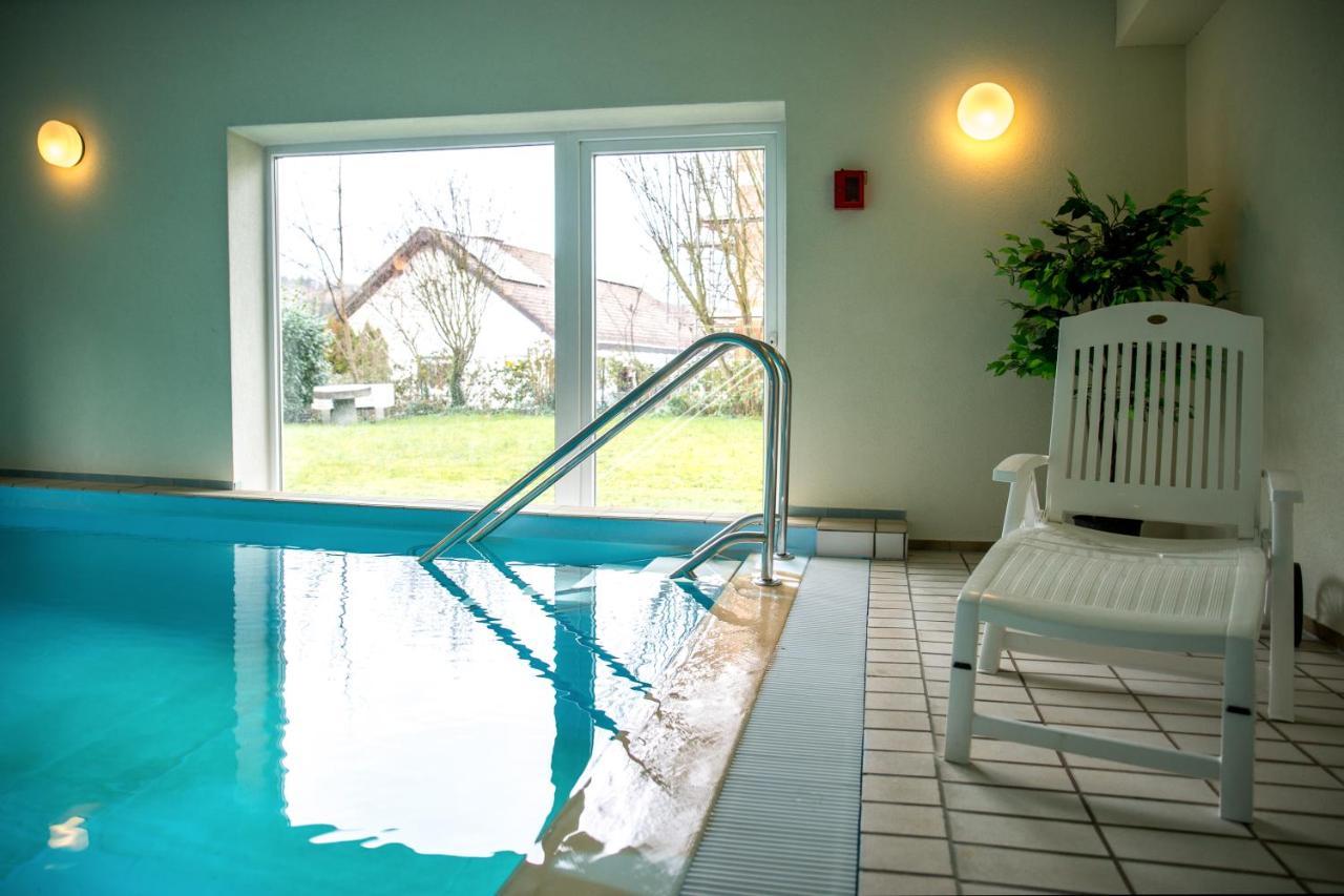 Ferienwohnung Toskana Mit Schwimmbad Und Sauna Bad Bergzabern Bagian luar foto